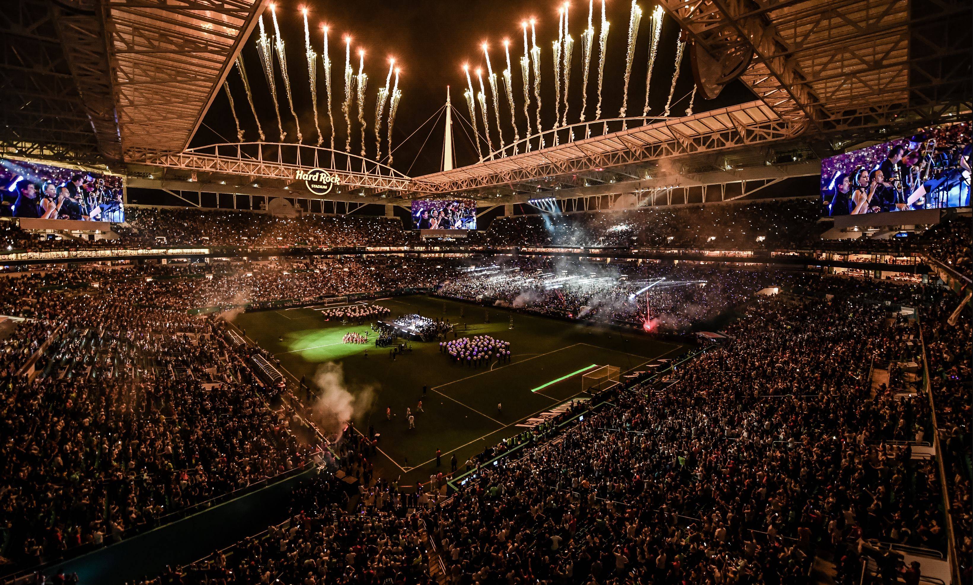 包含美洲杯传奇谢幕,球迷泪洒赛场的词条 包含美洲杯传奇谢幕,球迷泪洒赛场的词条