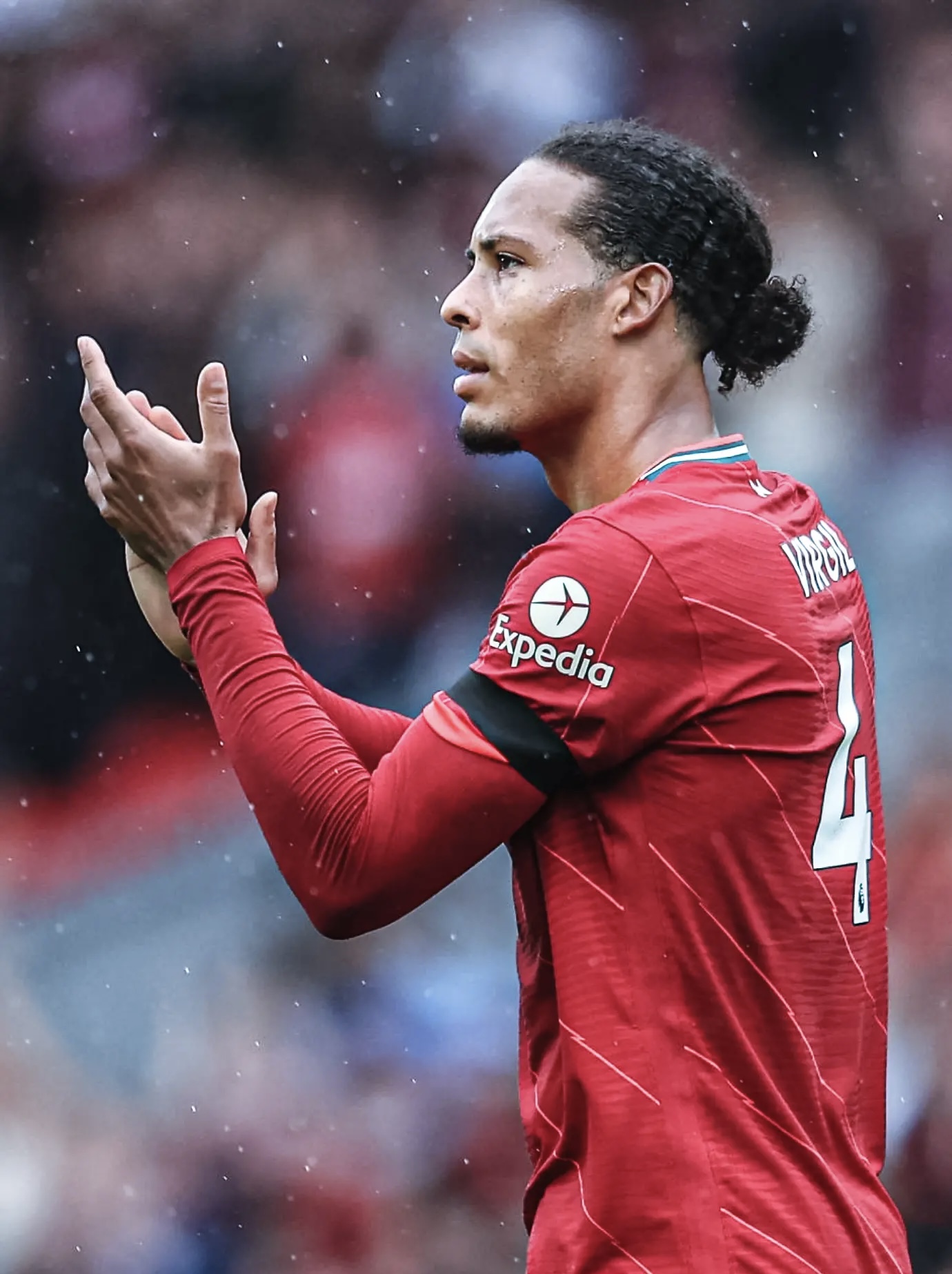 西班牙绝杀AC米兰，范戴克状态火热