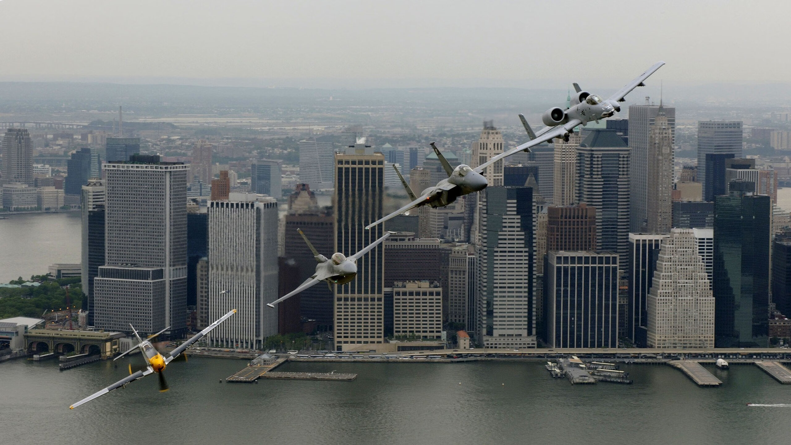 当麦肯尼在美洲杯冲刺时,德布劳内用第700次传球跨越边界